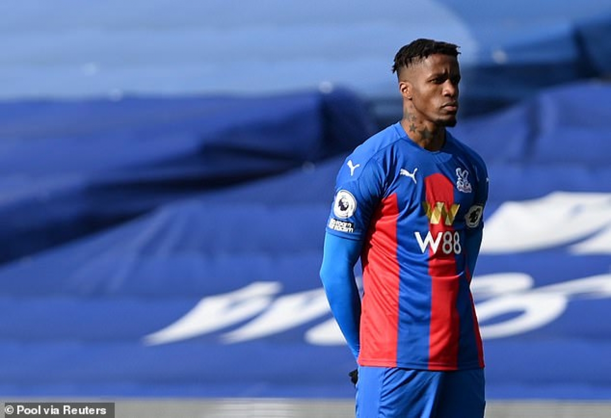 Wilfred Zaha cũng có một thể chất vượt trội