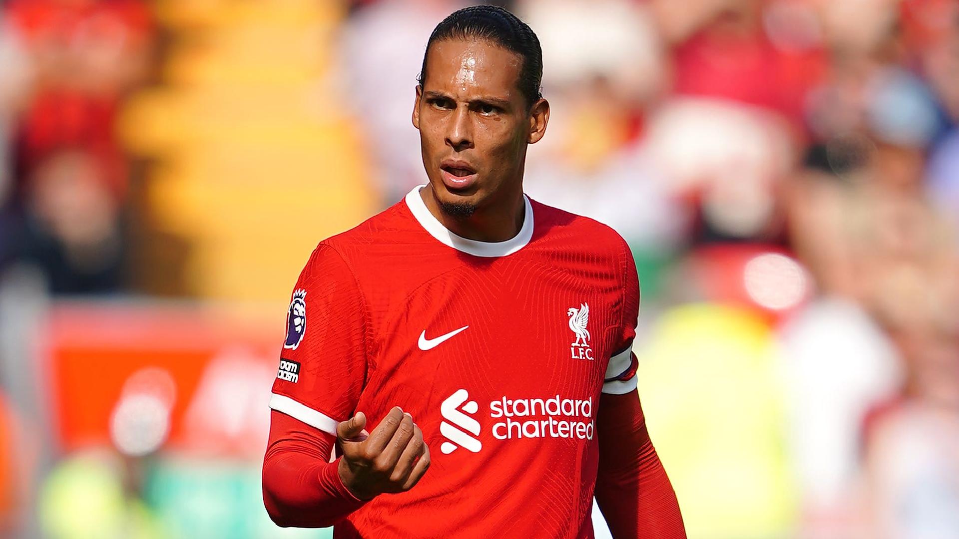 Van Dijk là một trong những cầu thủ xuất sắc của giải Ngoại Hạng Anh